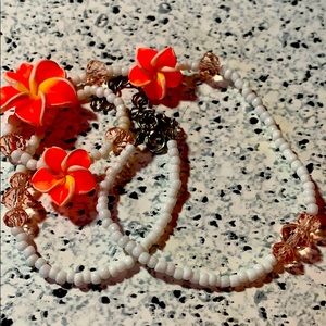 Hawaiian flower gem necklace
